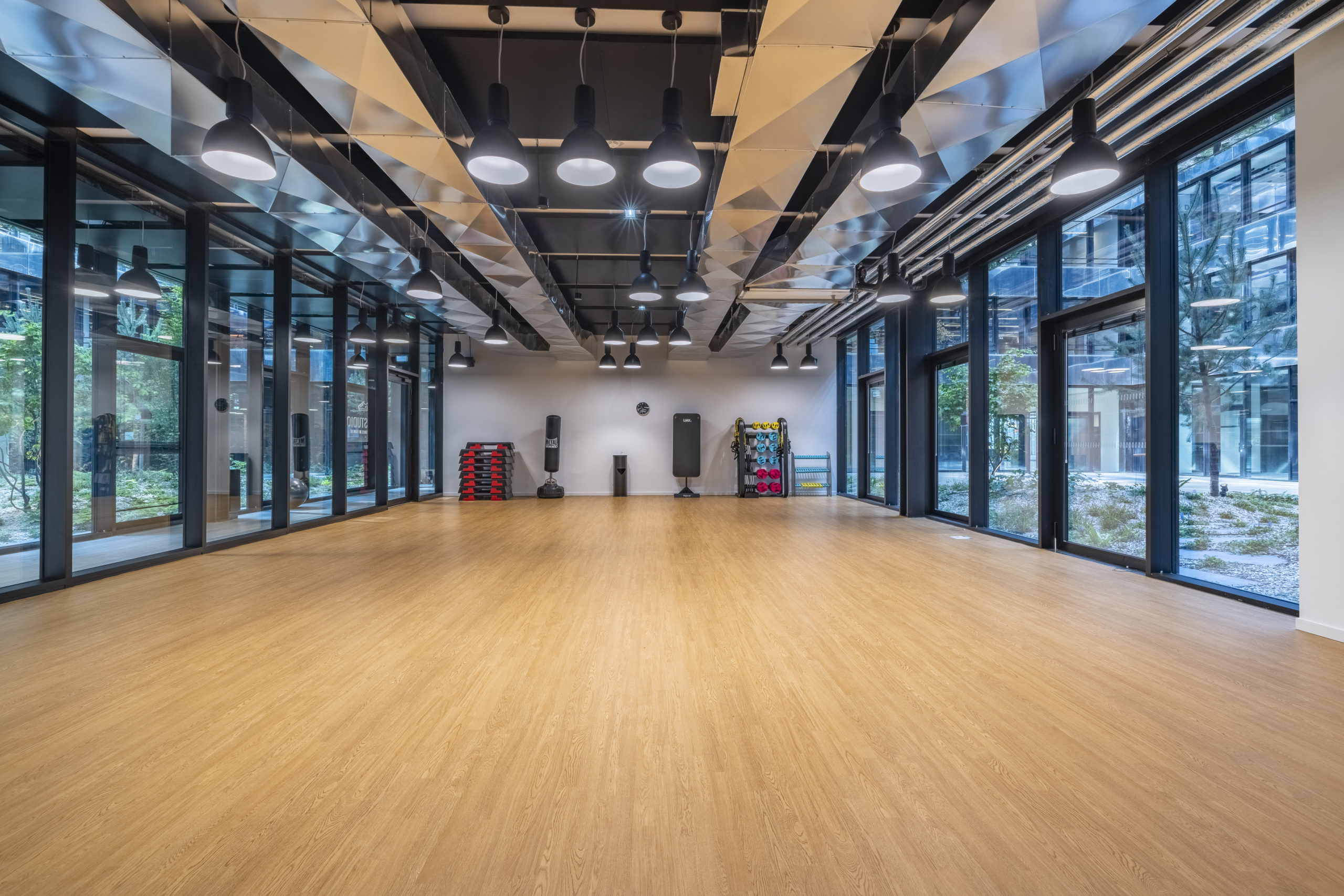 The Corporate Gym - 50 Cr de l'Île Seguin, 92100 Boulogne-Billancourt, France-003