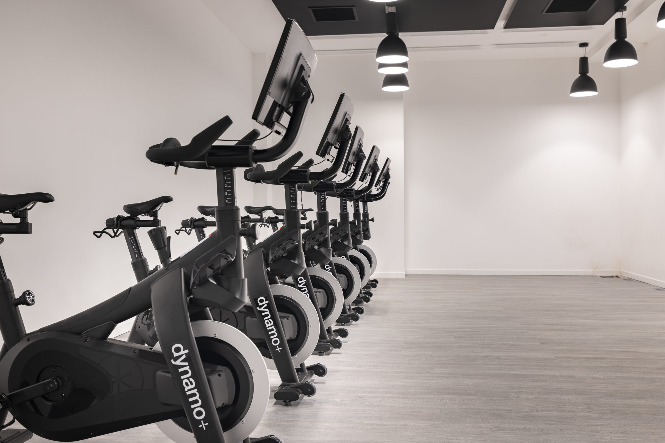 The Corporate Gym - 50 Cr de l'Île Seguin, 92100 Boulogne-Billancourt, France-031